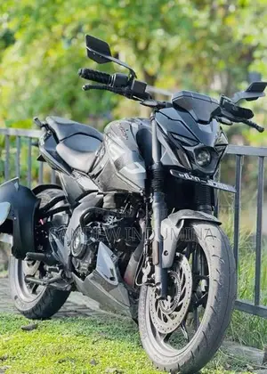 Bajaj Pulsar N160 2025