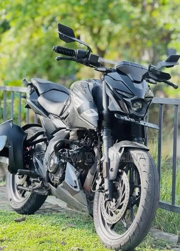 Bajaj Pulsar N160 2025
