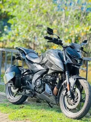 Bajaj Pulsar N160 2025