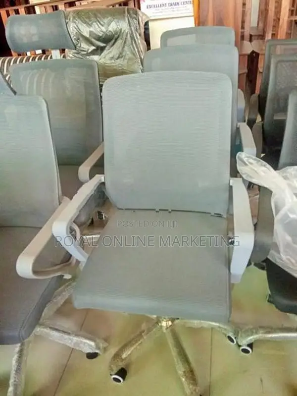 Modern Office Chair (Q-27)