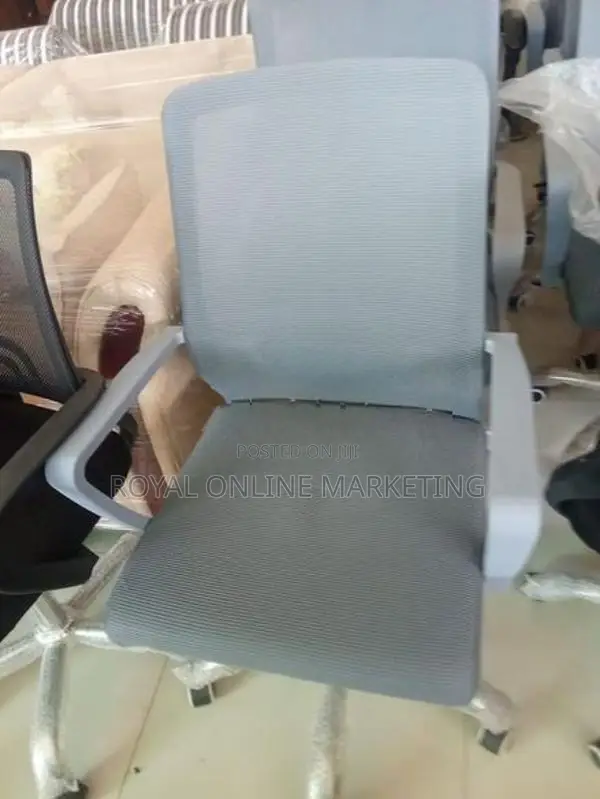 Modern Office Chair (Q-27)