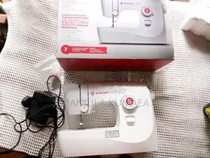 Singer M 1155 Machine