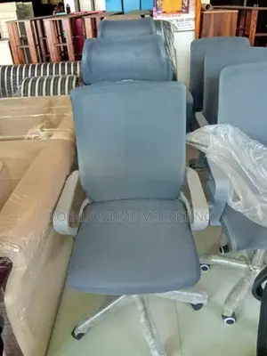 Modern Office Chair (Q-27)