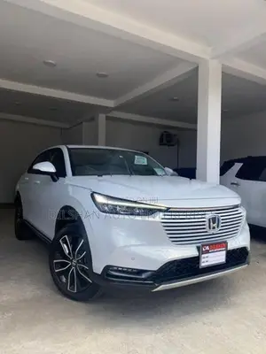 Honda Vezel Z Premium 10 speaker 2024