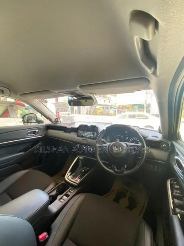Honda Vezel Z Premium 10 speaker 2024