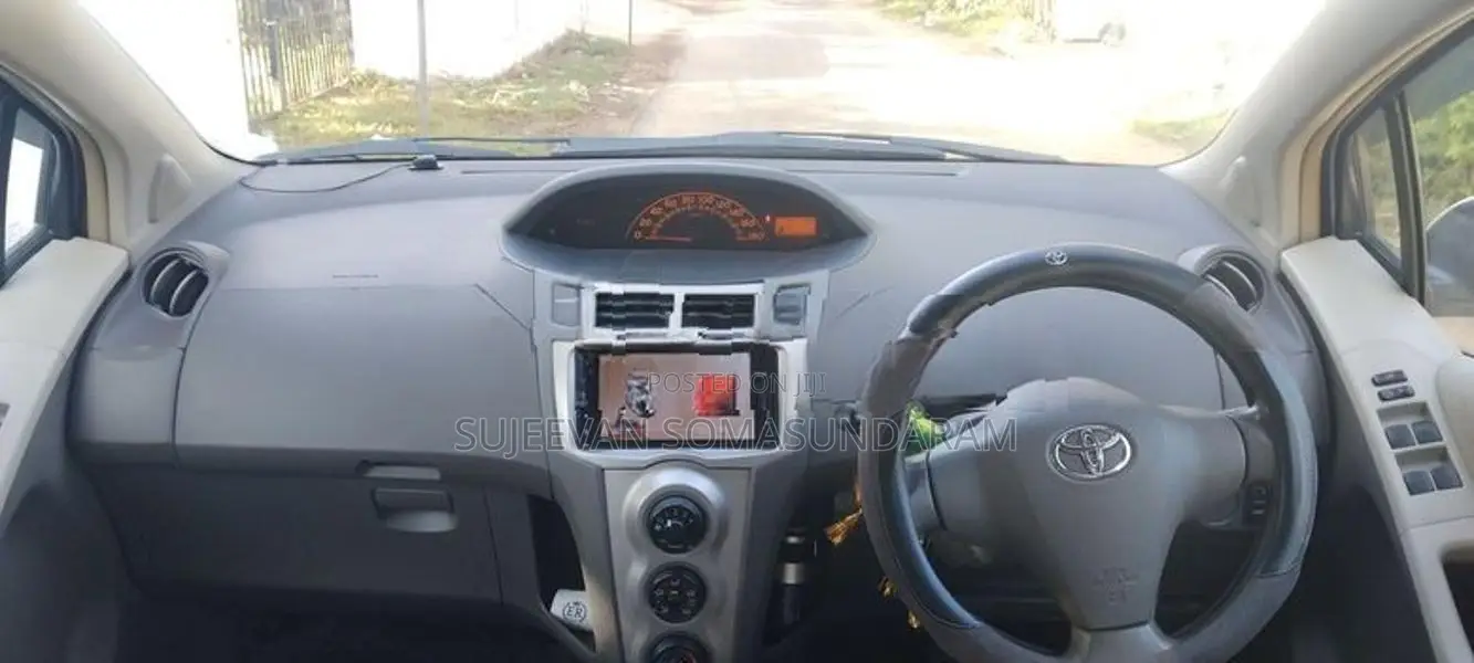 Toyota Vitz 2007