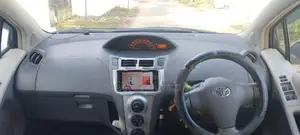Toyota Vitz 2007
