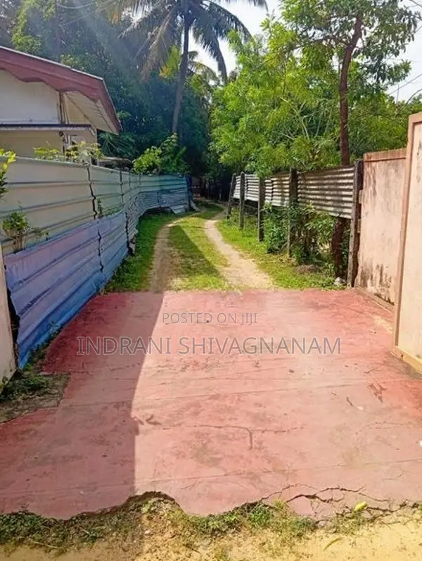 15 Perch Land for Sale in Jaffna