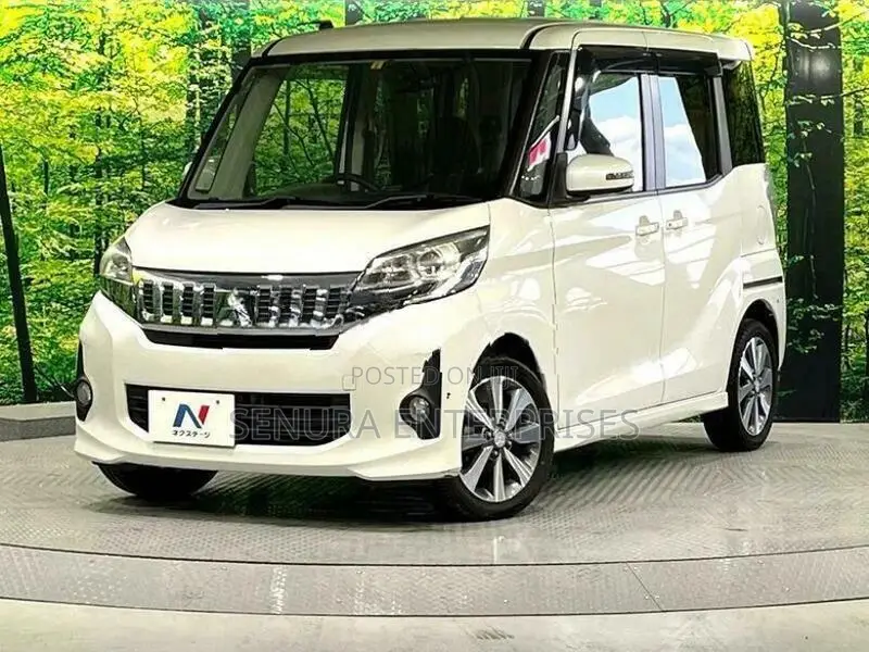 Mitsubishi Ek Wagon B11w Fog Light Cover Lh