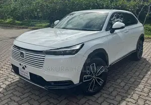 Honda Vezel Z Premium 10 Speaker 2026