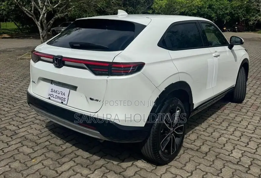Honda Vezel Z Premium 10 Speaker 2026