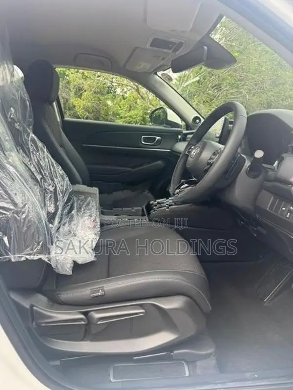 Honda Vezel Z Premium 10 Speaker 2026