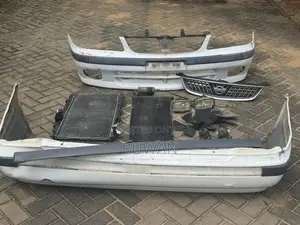 Nissan FB15 Auto Parts Set
