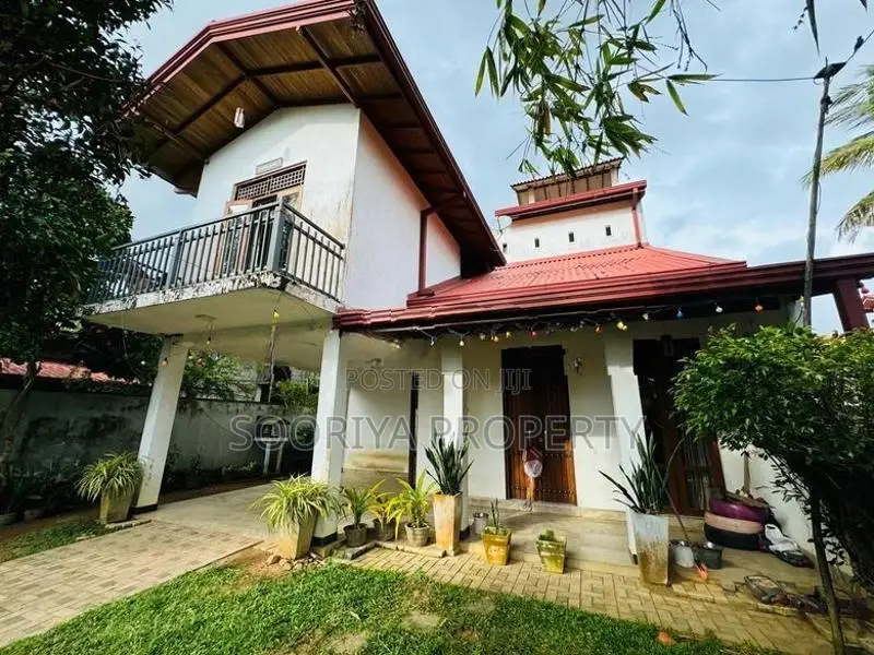 Architectural Designed 2 Story Luxury House for Sale in Piliyandala