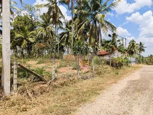 මීරිගම ලෝලුවාගොඩ නගරයට 1km නුදුරින් ඉඩමක්