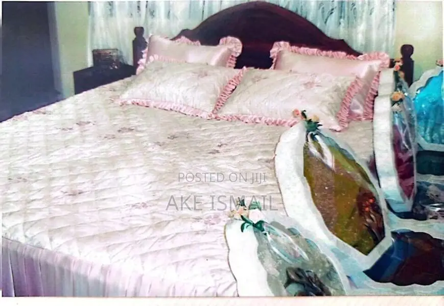 Bride Bed Spred/ Luxury Bedding