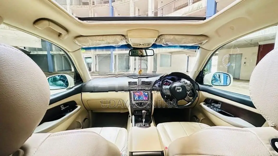 Micro Rexton 2015