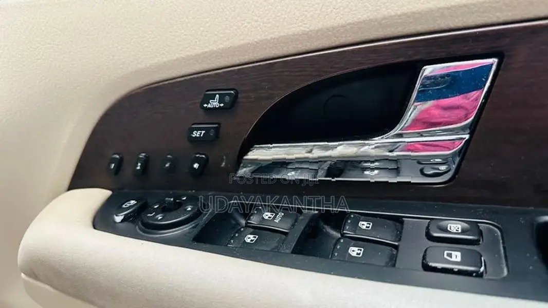 Micro Rexton 2015
