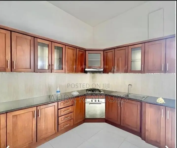 Apartment for sale in Colombo 3 Plaza residence (p-136)