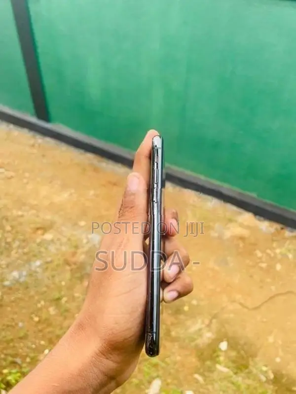 Apple iPhone XS 256GB (Used)