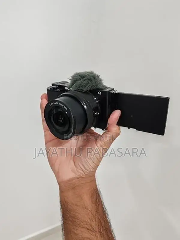 Sony Alpha ZV-E10 Mirrorless Camera with 16-50mm Lens Battery