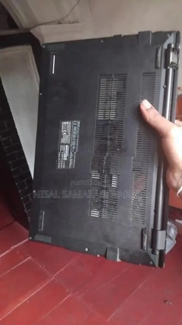Asus Expertbook L1500CDA
