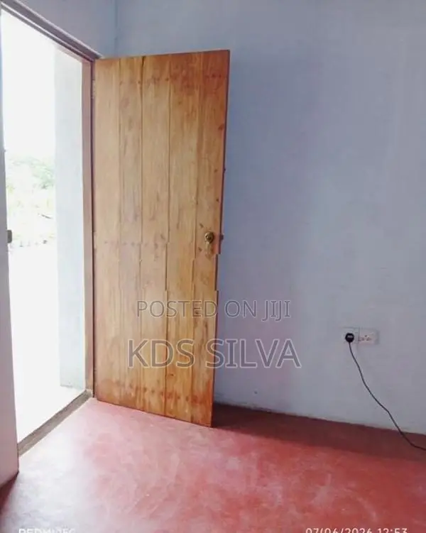 Room for Rent Akuregoda Battaramulla
