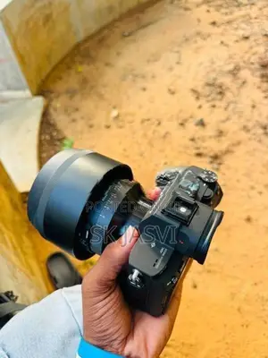 Sony A7 iii with Sigma 85 mm Lens