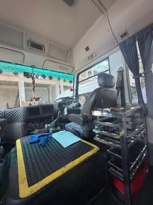 Mitsubishi Rosa Fuso 2016