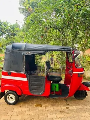 Bajaj RE 2005