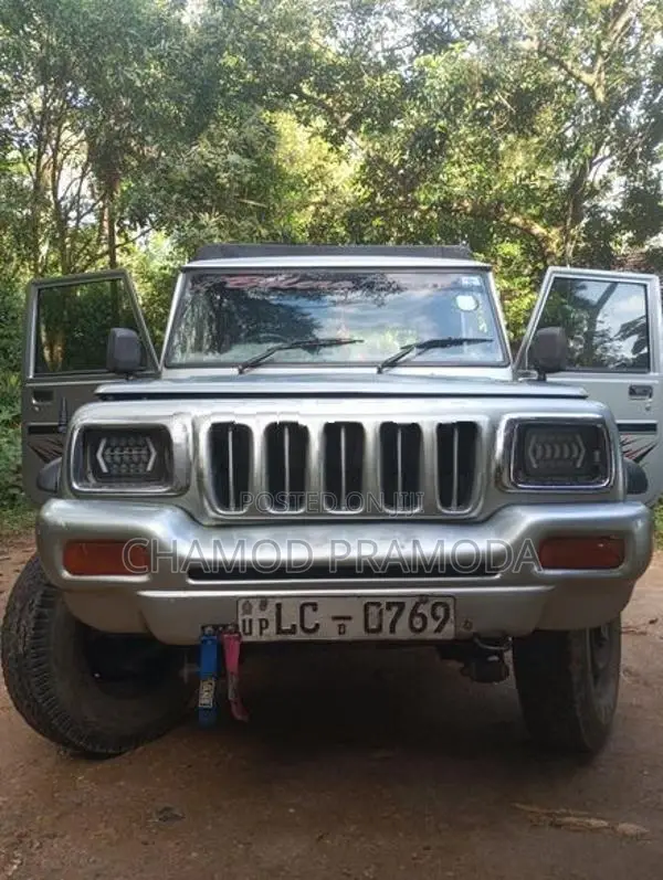 Mahindra Bolero 2006