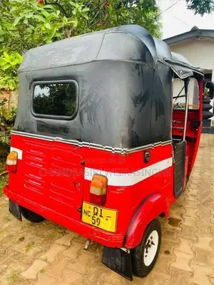 Bajaj RE 2005