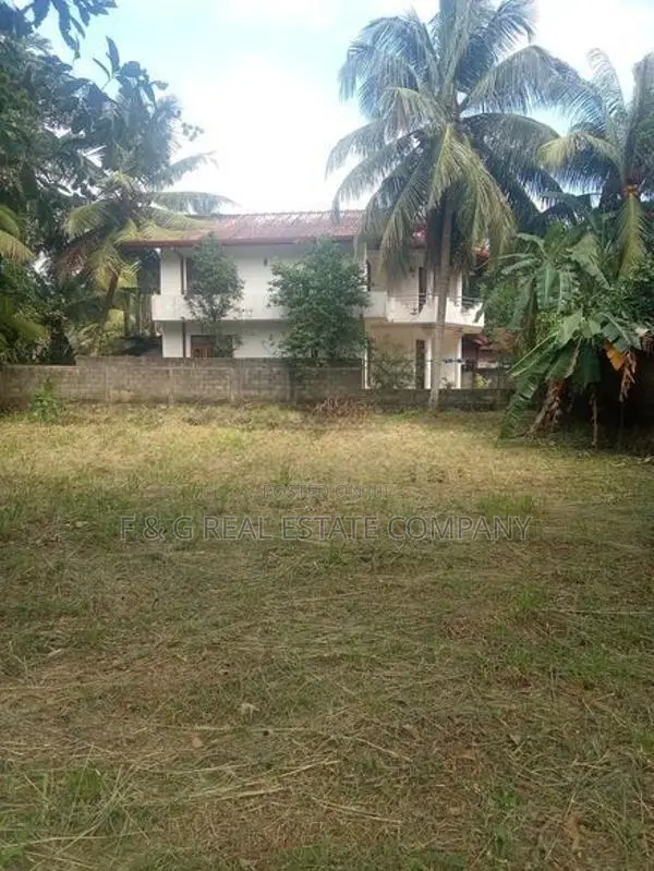 Yakkala Kalagedihena Land for Sale