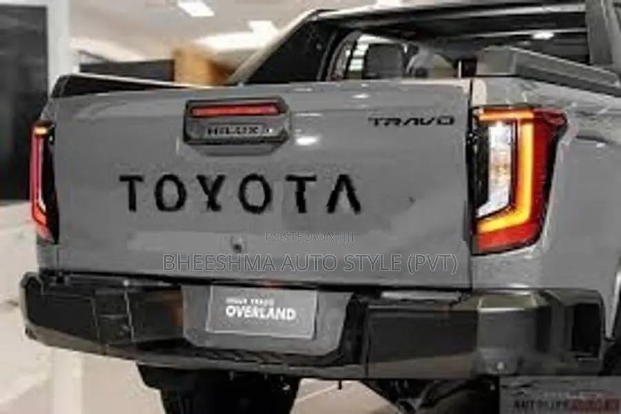 Toyota Hilux Travo Tailgate Logo