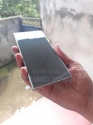 Samsung Galaxy S24 (Used)