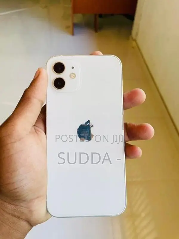 Apple iPhone 12 128GB (Used)