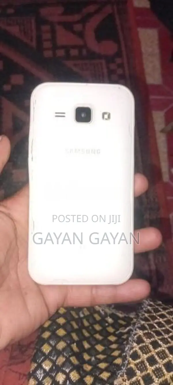 Samsung Galaxy J1 (Used)