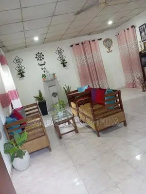 House for sale Alubomulla