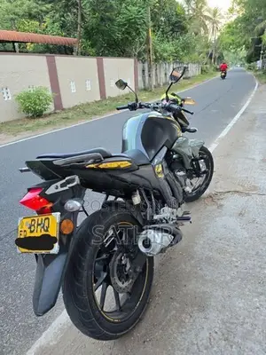 Yamaha FZs V2 2018