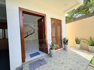 3 Storey Luxury House for Sale in Malabe
