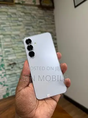 Samsung Galaxy S25 12GB 256GB 5G (Used)