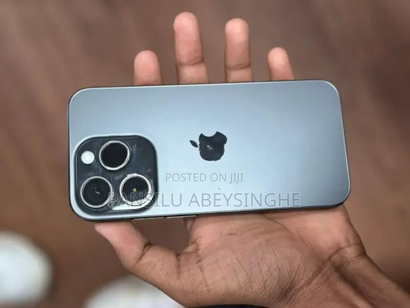Apple iPhone 15 Pro (Used)
