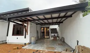 Newly Build Luxury House for Sale in Athurugiriya