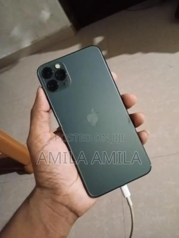 Apple iPhone 11 Pro Max (Used)