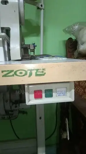 Zoje Industrial Sewing Machine with Table