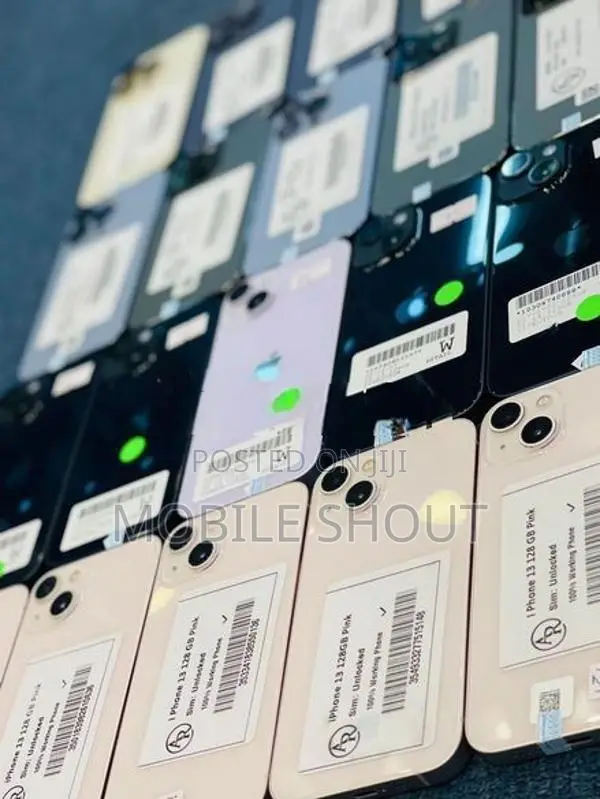 Apple iPhone 13 128GB (Used)