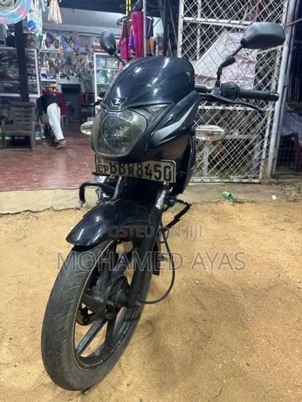 Bajaj Pulsar 150 2015