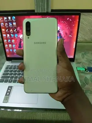 Samsung Galaxy A70s (Used)
