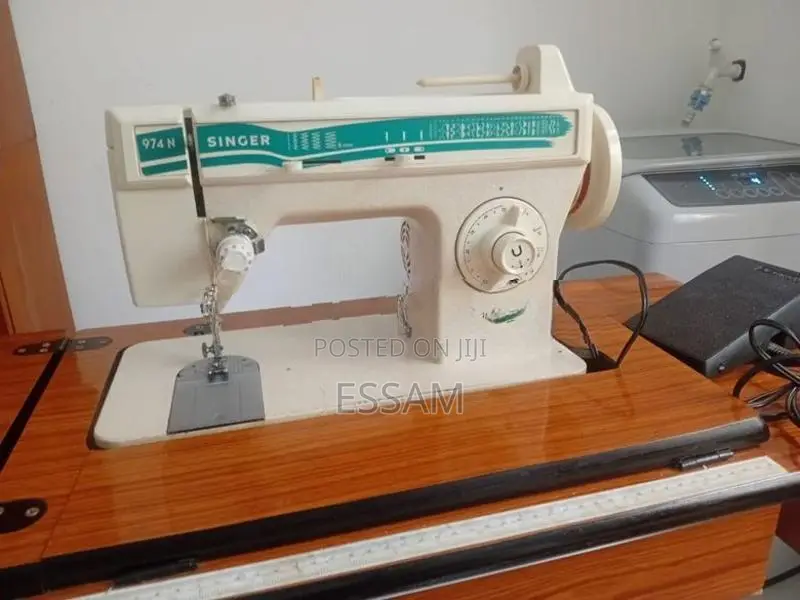 Singer Sewing Machine with Table