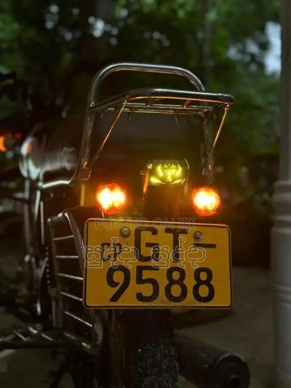 Bajaj Boxer 2000